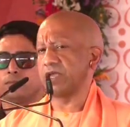 मुख्यमंत्री योगी आदित्यनाथ ने किया विभिन्न परियोजनाओं का उद्घाटन